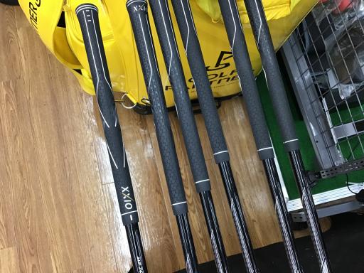 �w�w�h�n�i�Q�O�P�Q�j�@�U�r�i���{���F�U�{�Z�b�g�j