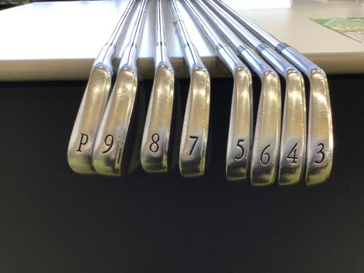 YONEX TC−FORGED(チタンハイブリッド マッスルバックアイアン) 8S(実本数:8本セット)