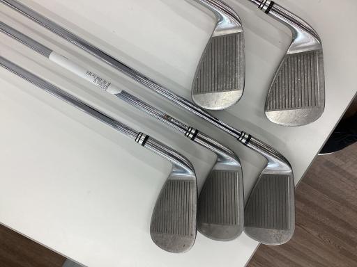 wwhniQOPQj@Tri{FT{Zbgj