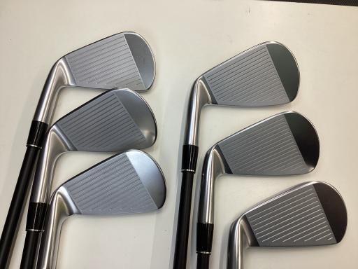 ＳＲＩＸＯＮ　ＺＸｉ５　６Ｓ