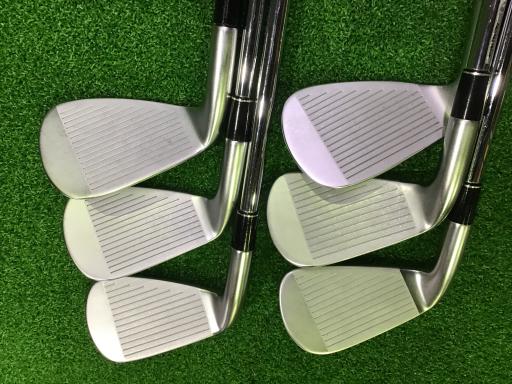 rqhwnm@ywS@Uri{FU{Zbgj