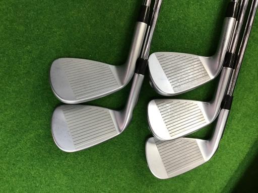 ���T�O�O�@�T�r�i���{���F�T�{�Z�b�g�j