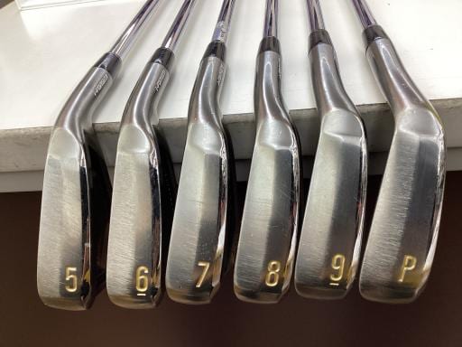 ＳＲＩＸＯＮ　ＺＸｉ５　ブラック　６Ｓ