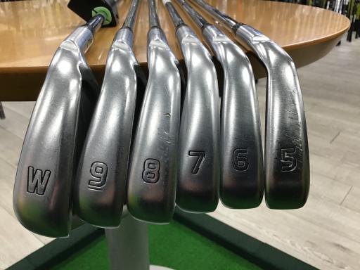 ���Q�P�O�@�U�r�i���{���F�U�{�Z�b�g�j