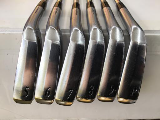 �r�q�h�w�n�m�@�y�V�S�T�@�@�U�r�i���{���F�U�{�Z�b�g�j