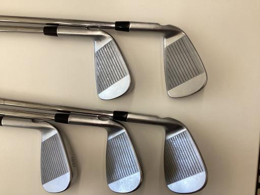 ���T�O�O�@�T�r�i���{���F�T�{�Z�b�g�j