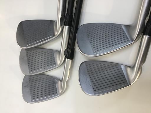 ���T�O�O�@�T�r�i���{���F�T�{�Z�b�g�j