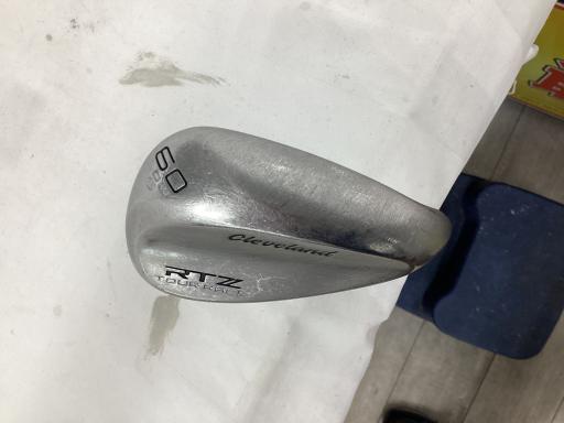 b@qsy@cA[bNim[bLj@UO°^OU°@knv