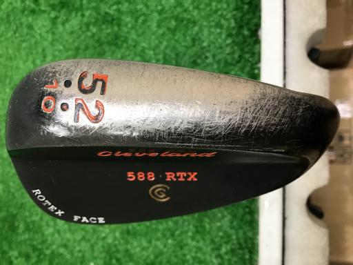 Cleveland 588 RTX ブラックパール 52°/10°