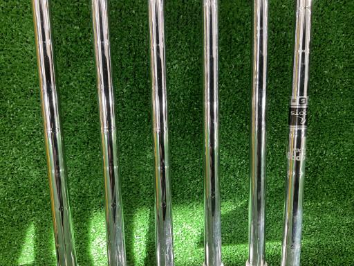 qnnsr@`@w@Uri{FU{Zbgj