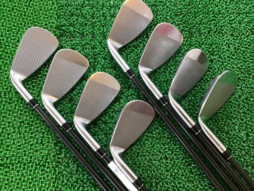 ���c�@�A�C�A���@�W�r�i���{���F�W�{�Z�b�g�j