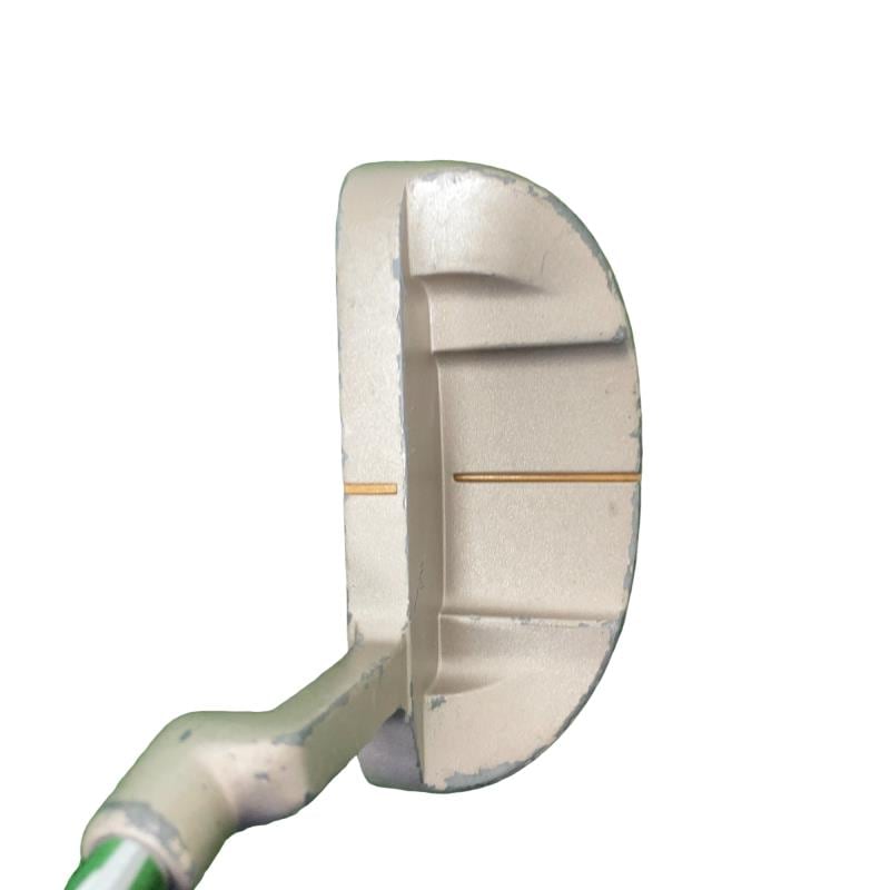 ���������i�Q�O�O�U�j�@�o�s�@���f�B�[�X