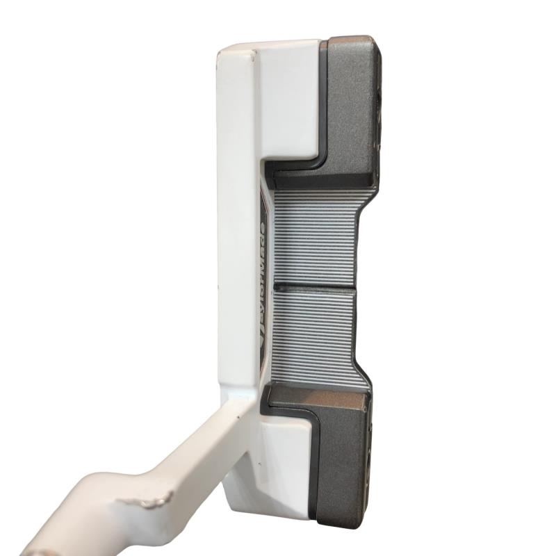 �r�����������@�a�k�`�c�d�@�P�Q�@�R�S�C���`