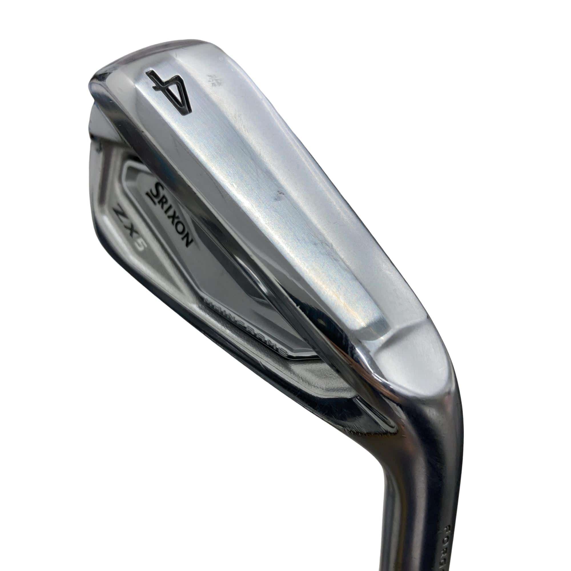 �r�q�h�w�n�m�@�y�w�T�@���S