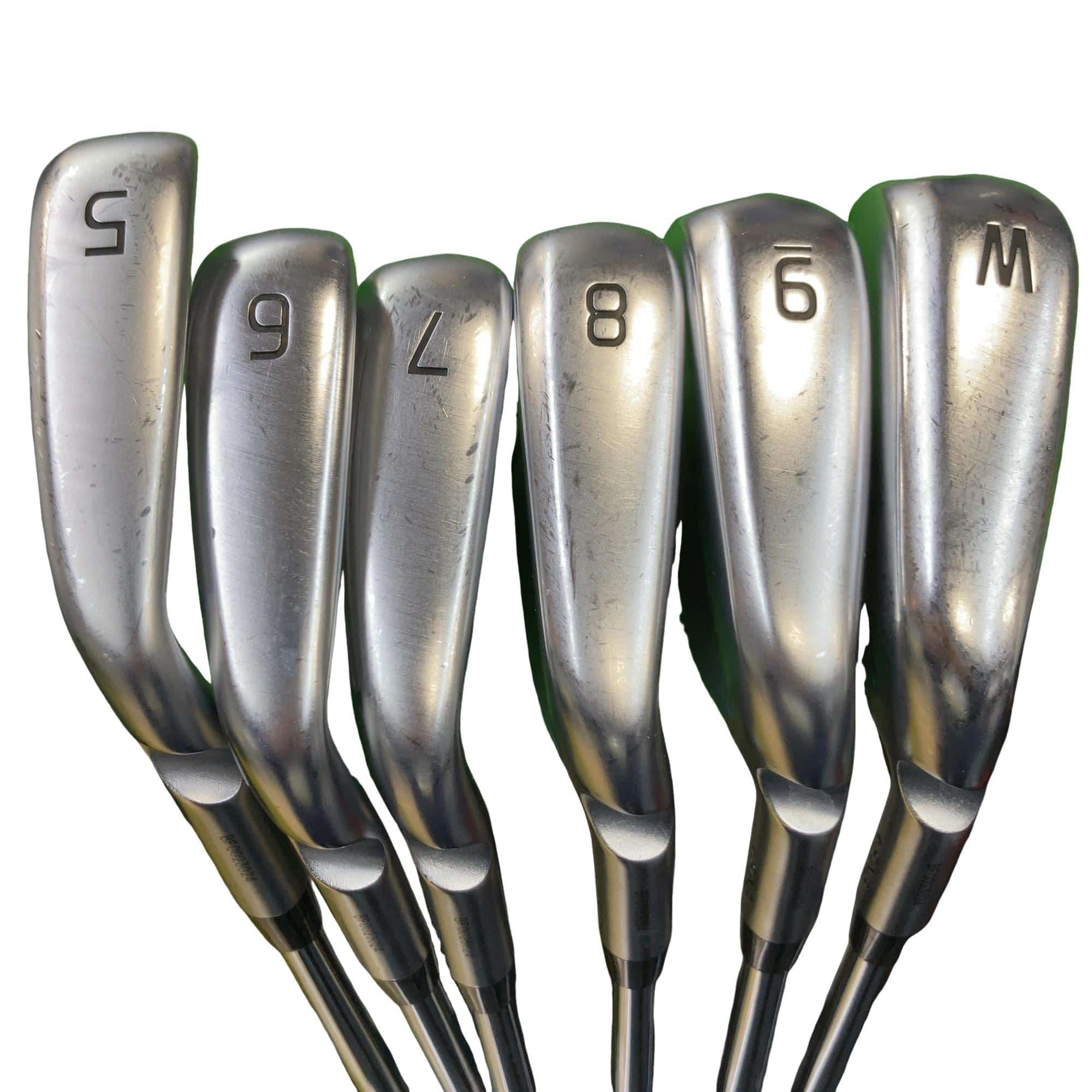 ���T�R�O�@�U�r�i���{���F�U�{�Z�b�g�j