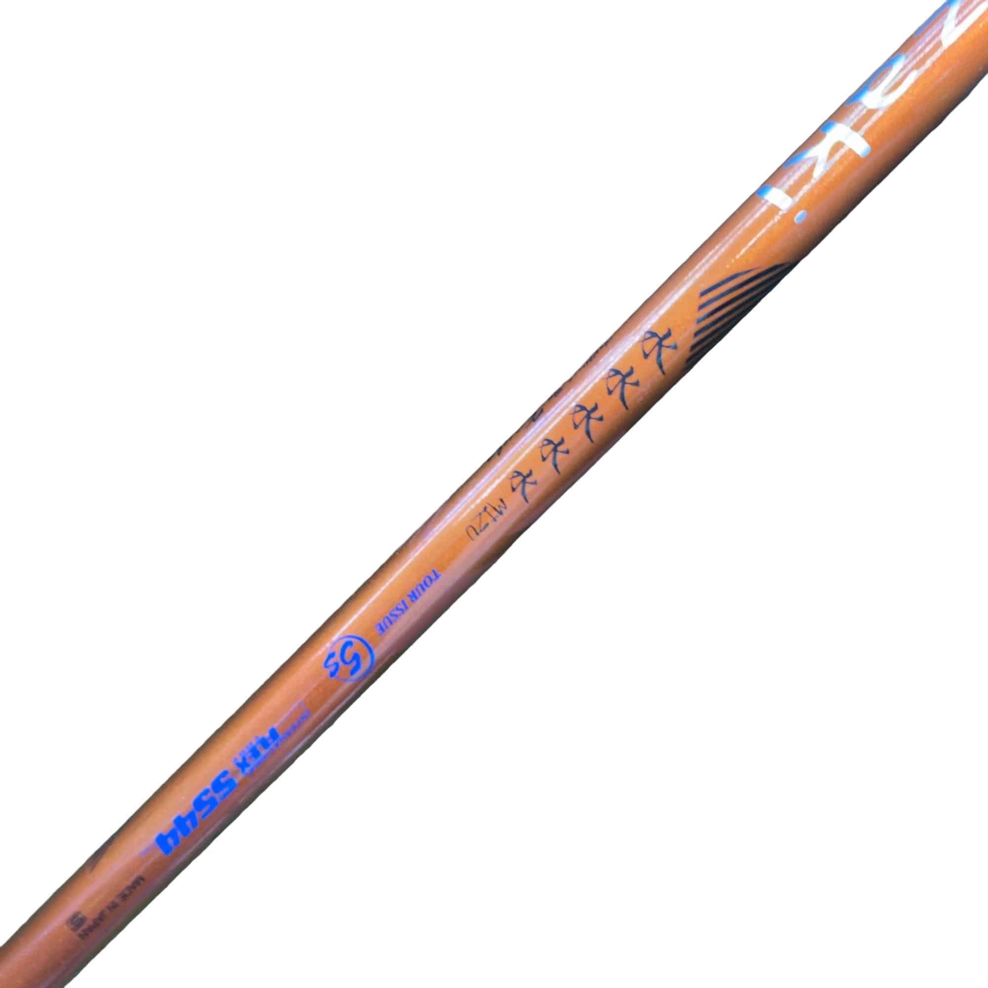 �r�q�h�w�n�m�@�y�@�e�U�T�@�S�v