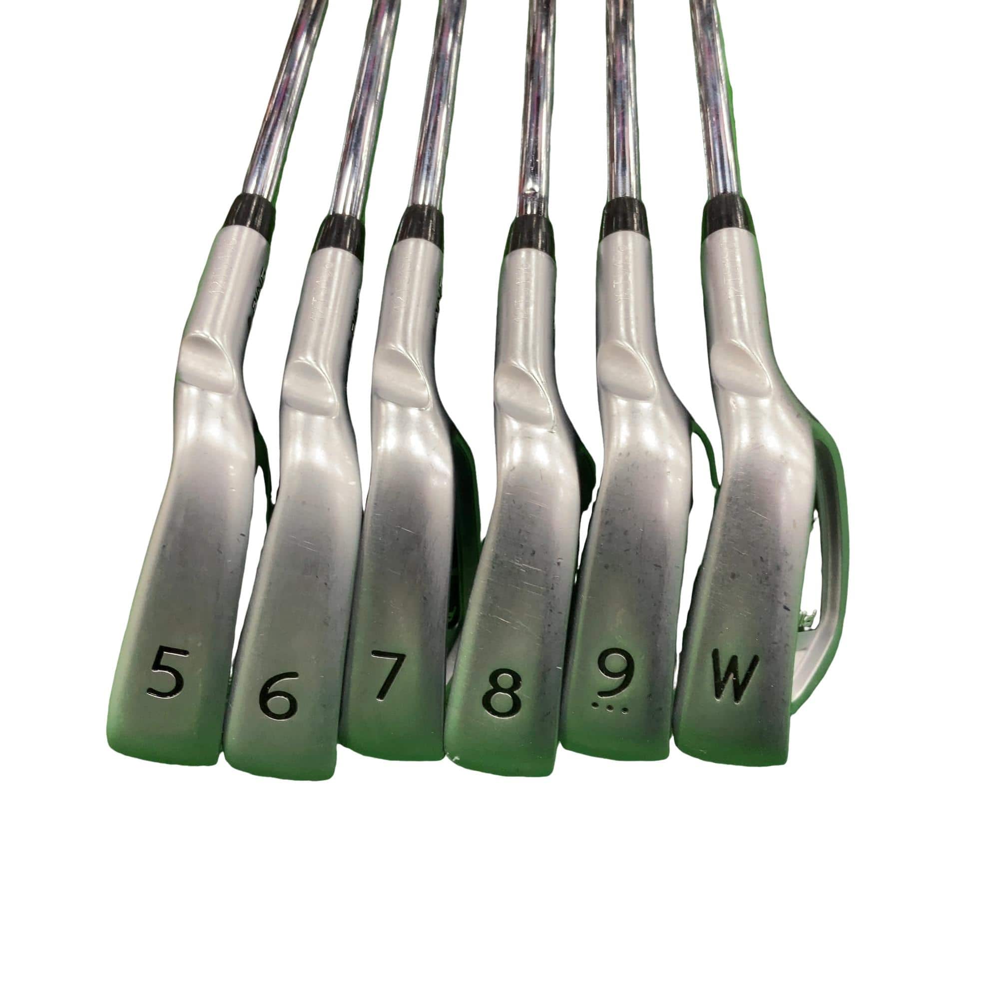 ���Q�O�@�@�U�r�i���{���F�U�{�Z�b�g�j