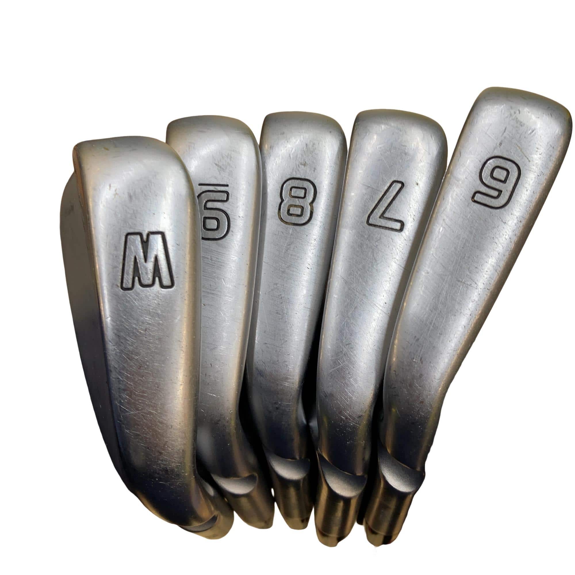 ���T�O�O�@�T�r�i���{���F�T�{�Z�b�g�j