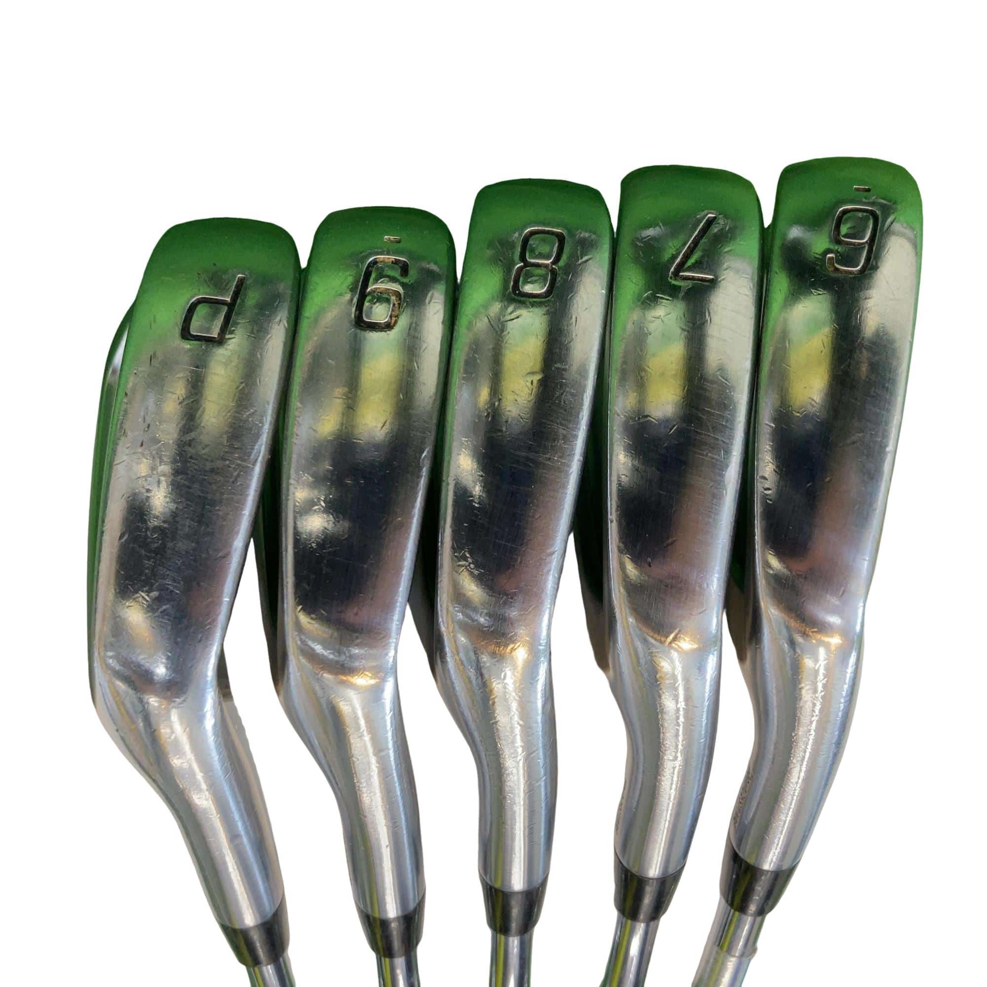 �a�q�h�c�f�d�r�s�n�m�d�@�Q�Q�Q�b�a�{�@�U�r�i���{���F�T�{�Z�b�g�j