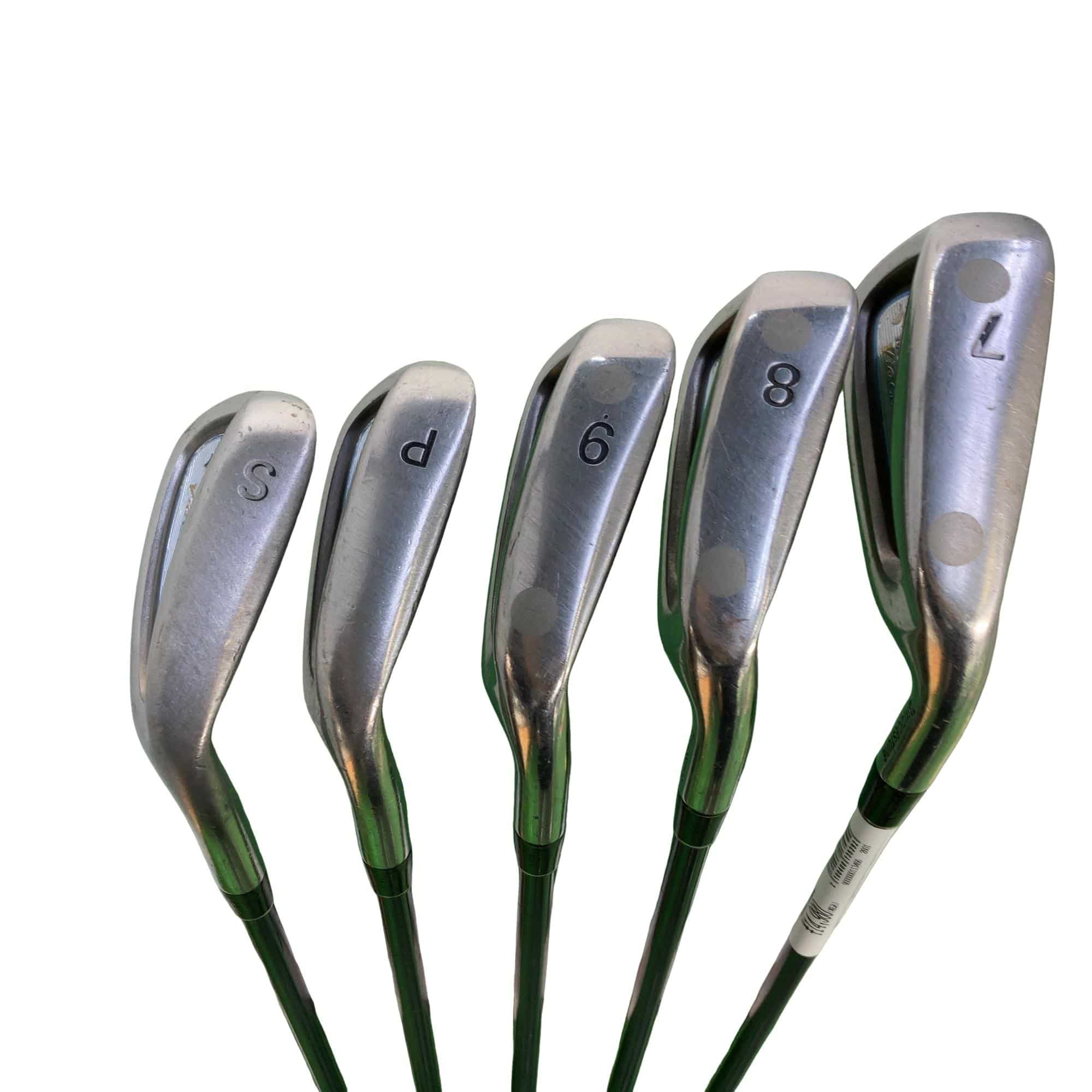 �s�n�t�q�r�s�`�f�d�@�u���p�@�b�k�@�T�r�@���f�B�[�X�i���{���F�T�{�Z�b�g�j