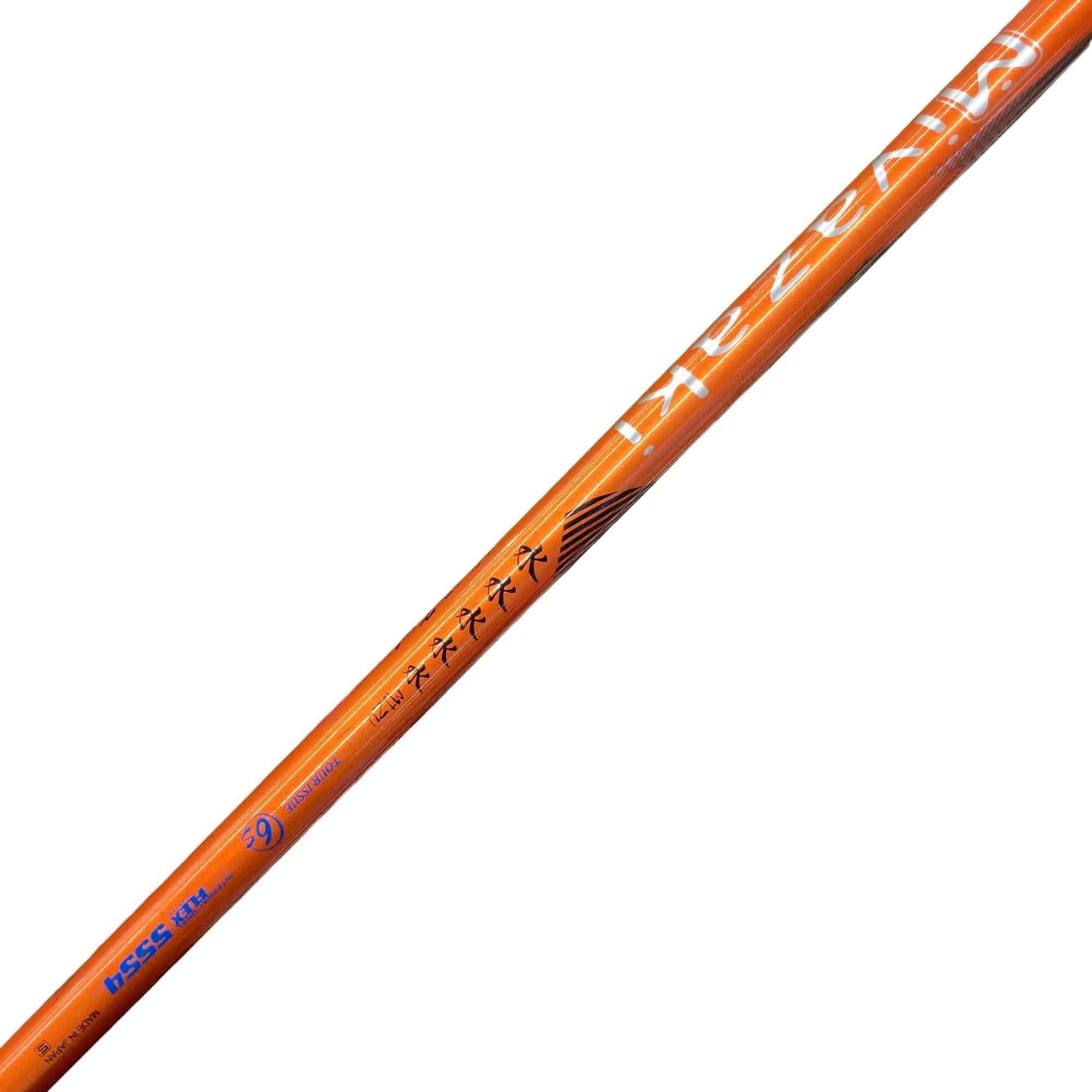 �r�q�h�w�n�m�@�y�@�e�U�T�@�R�v