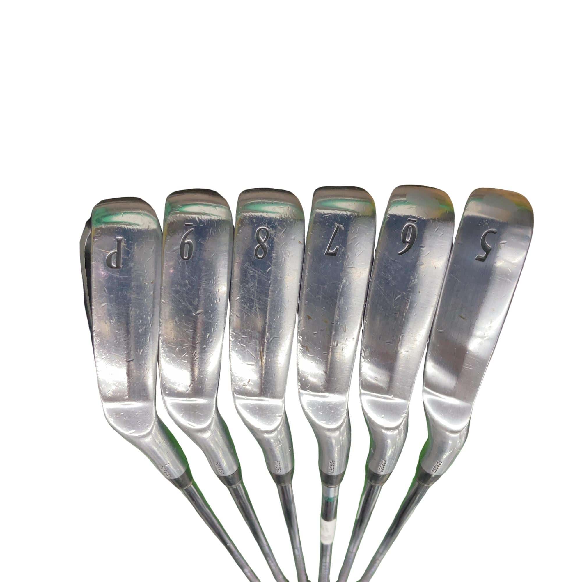 �r�q�h�w�n�m�@�y�T�S�T�@�@�U�r�i���{���F�U�{�Z�b�g�j