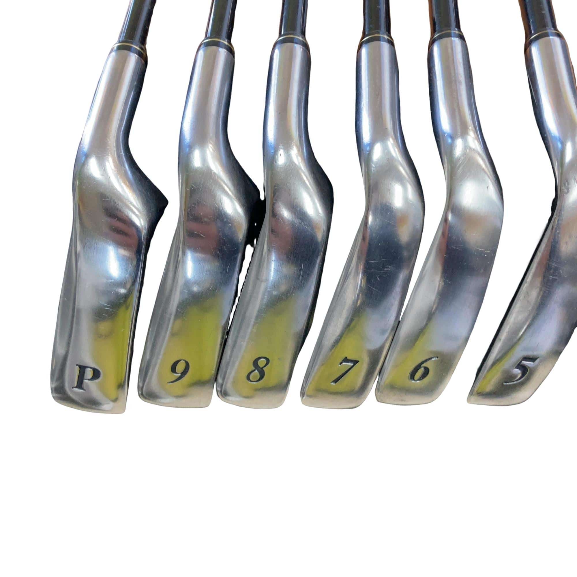 �w�w�h�n�i�Q�O�O�S�j�@�@�U�r�i���{���F�U�{�Z�b�g�j