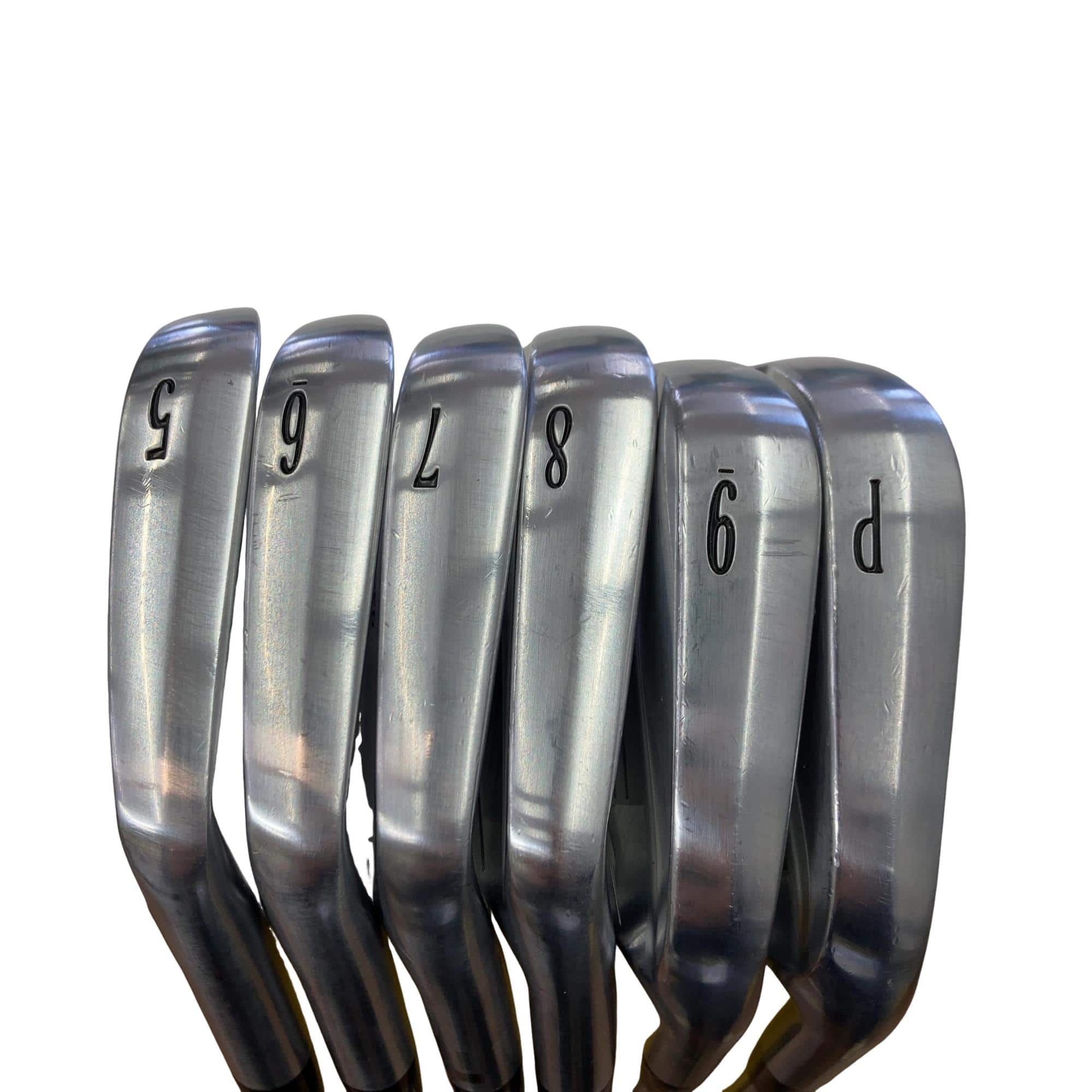 �r�q�h�w�n�m�@�y�|�e�n�q�f�d�c�@�U�r�i���{���F�U�{�Z�b�g�j