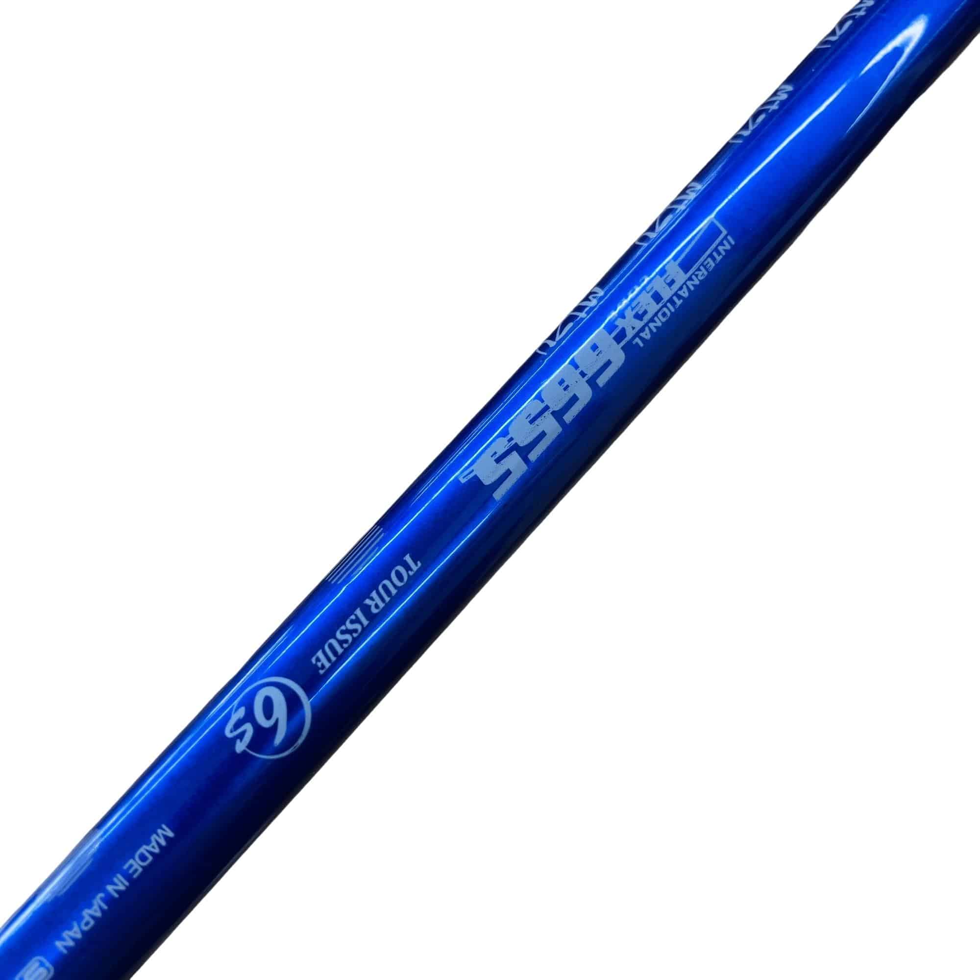 �r�q�h�w�n�m�@�y�@�e�W�T�@�T�v