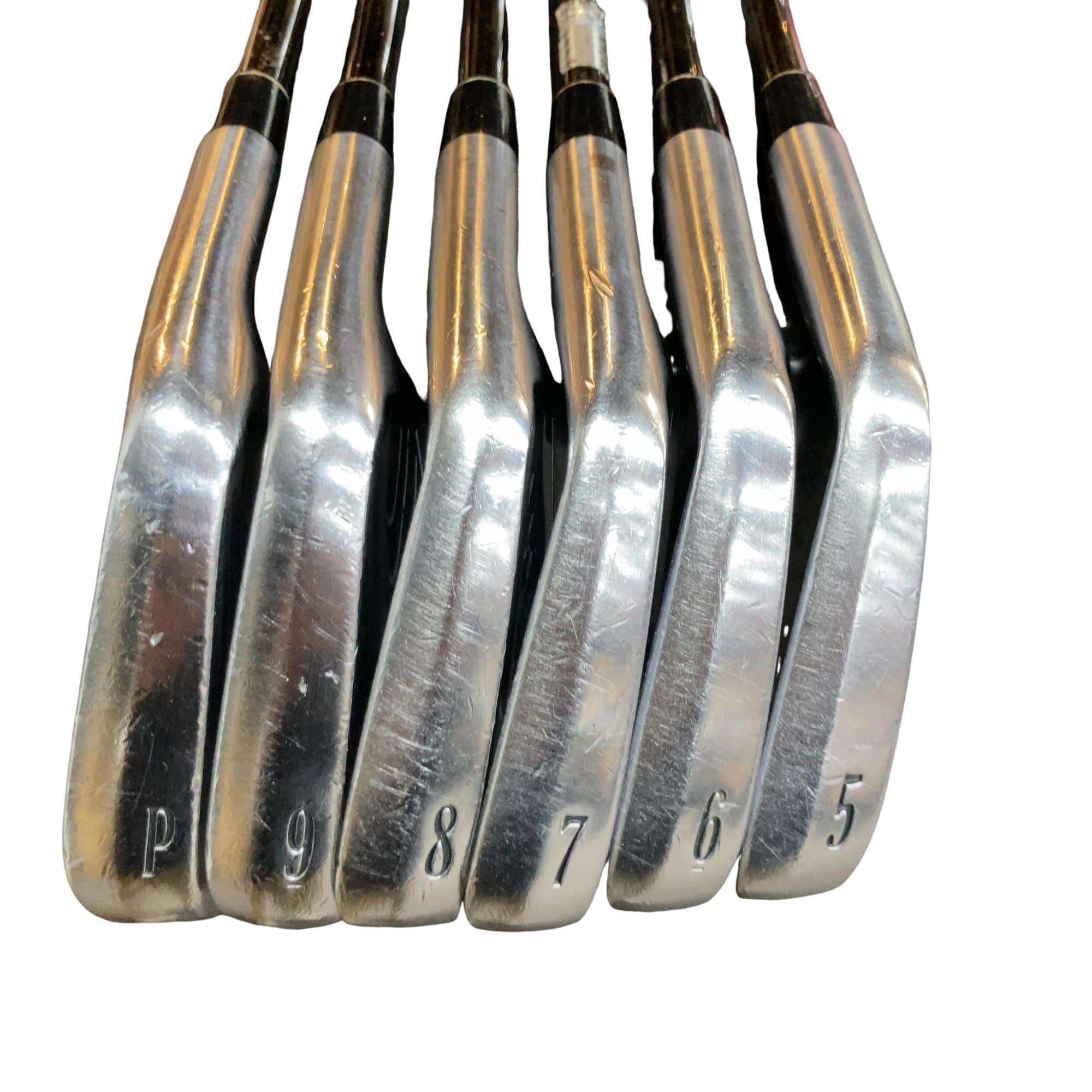 �r�q�h�w�n�m�@�y�|�e�n�q�f�d�c�@�U�r�i���{���F�U�{�Z�b�g�j