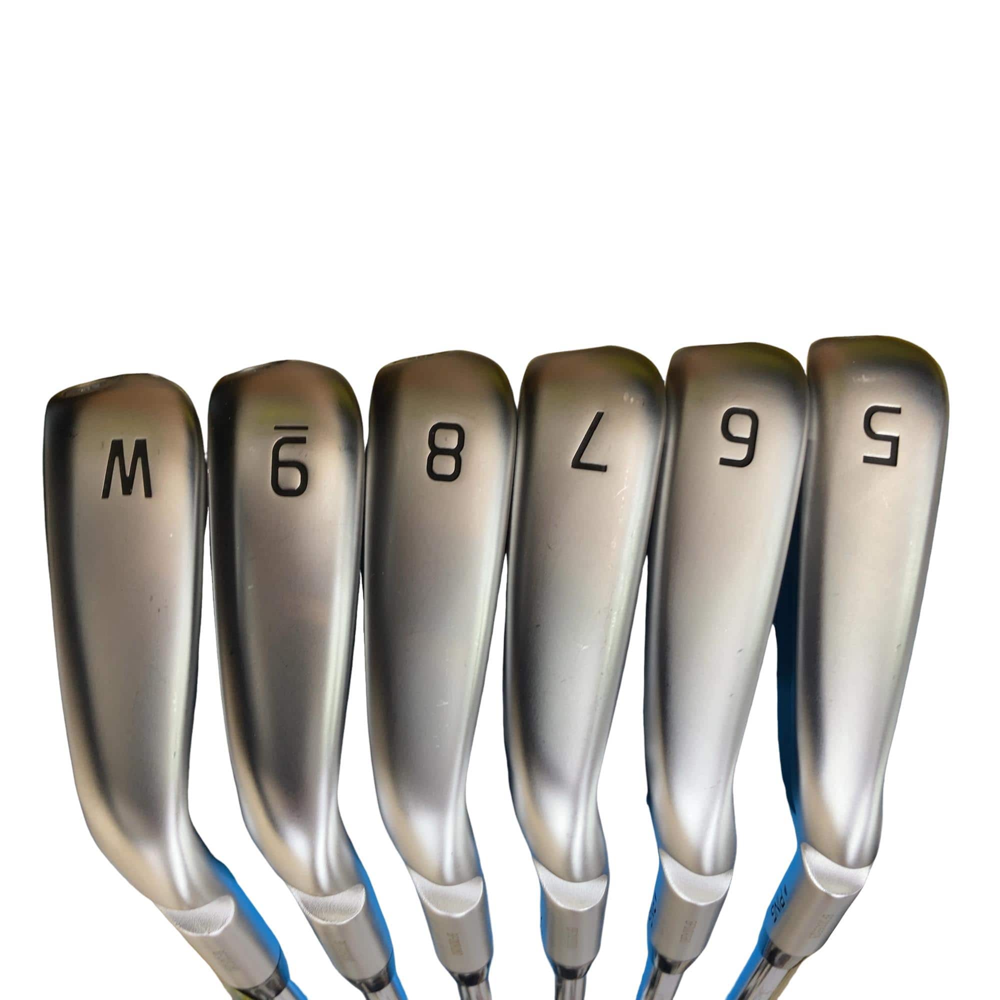 ���T�R�O�@�U�r�i���{���F�U�{�Z�b�g�j