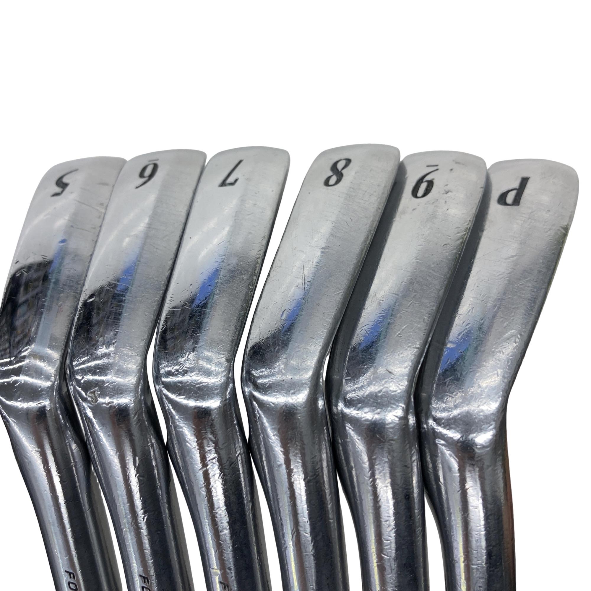 �r�q�h�w�n�m�@�y�V�U�T�@�@�U�r�i���{���F�U�{�Z�b�g�j