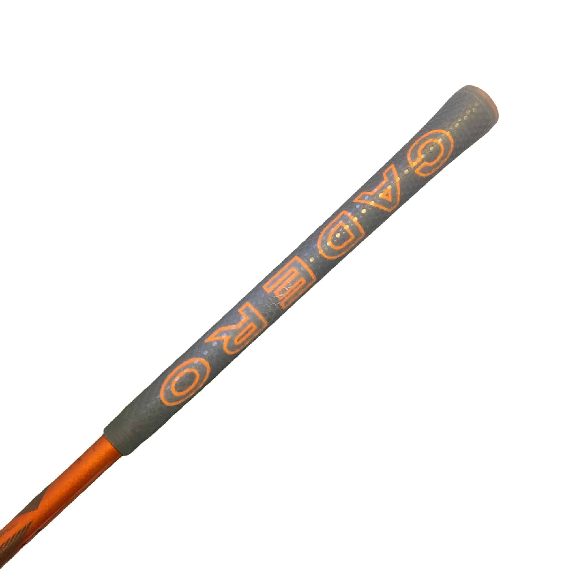 �r�q�h�w�n�m�@�y�@�e�U�T�@�S�v