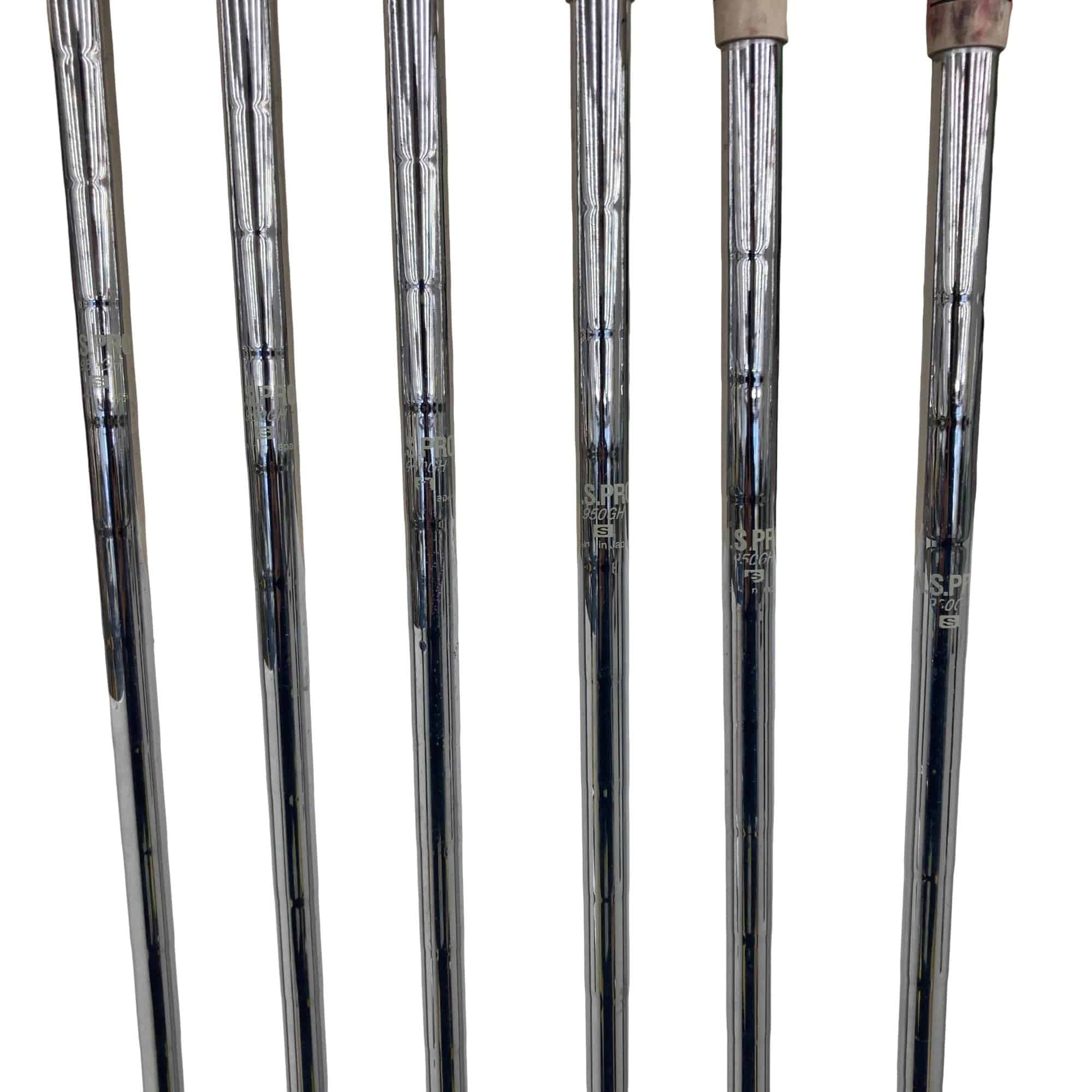 �q�P�P�@�@�U�r�i���{���F�U�{�Z�b�g�j