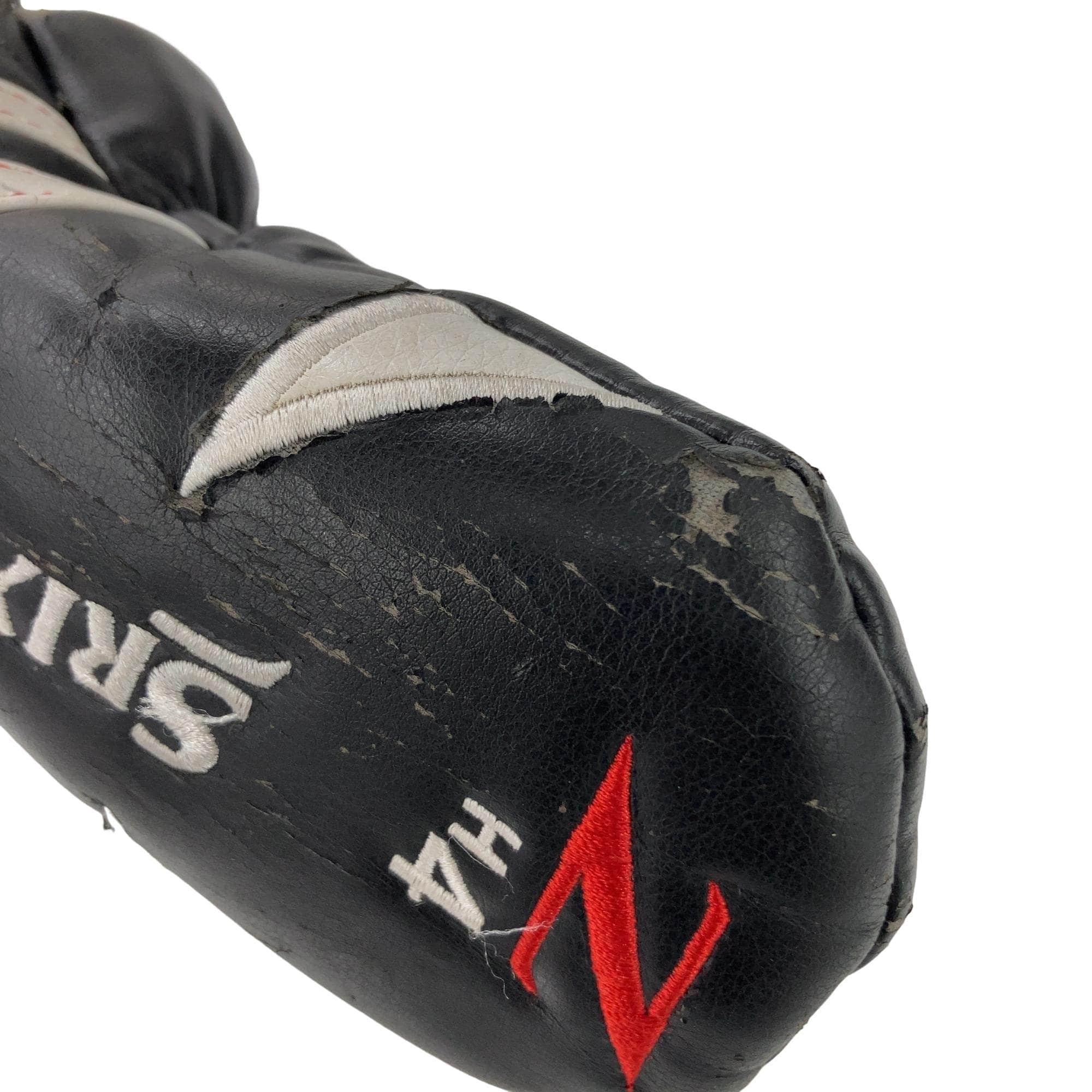 �r�q�h�w�n�m�@�y�@�g�U�T�@�t�S