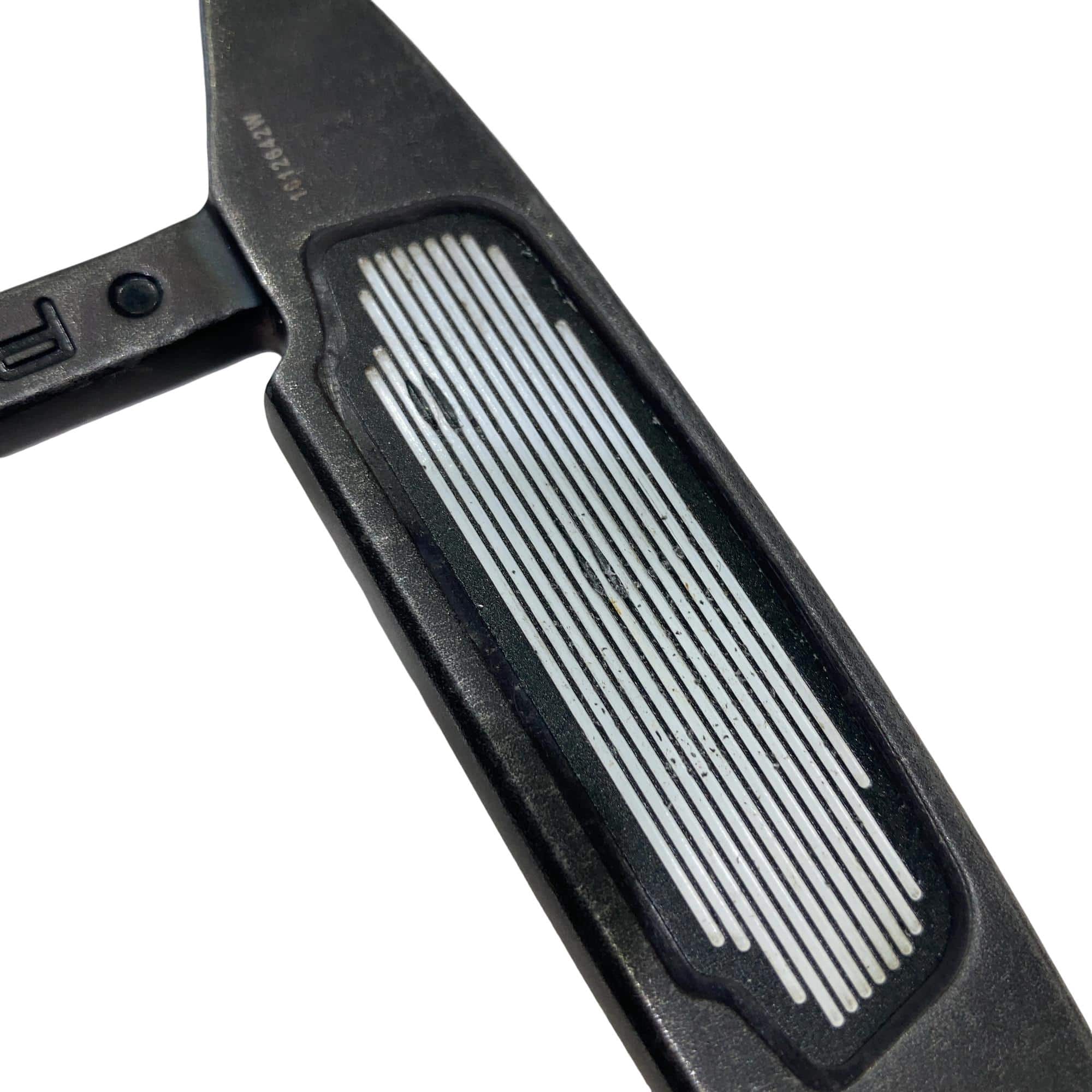 �r�������������������@�s�q�@�`���������@�Q�i���������@�\�t���j