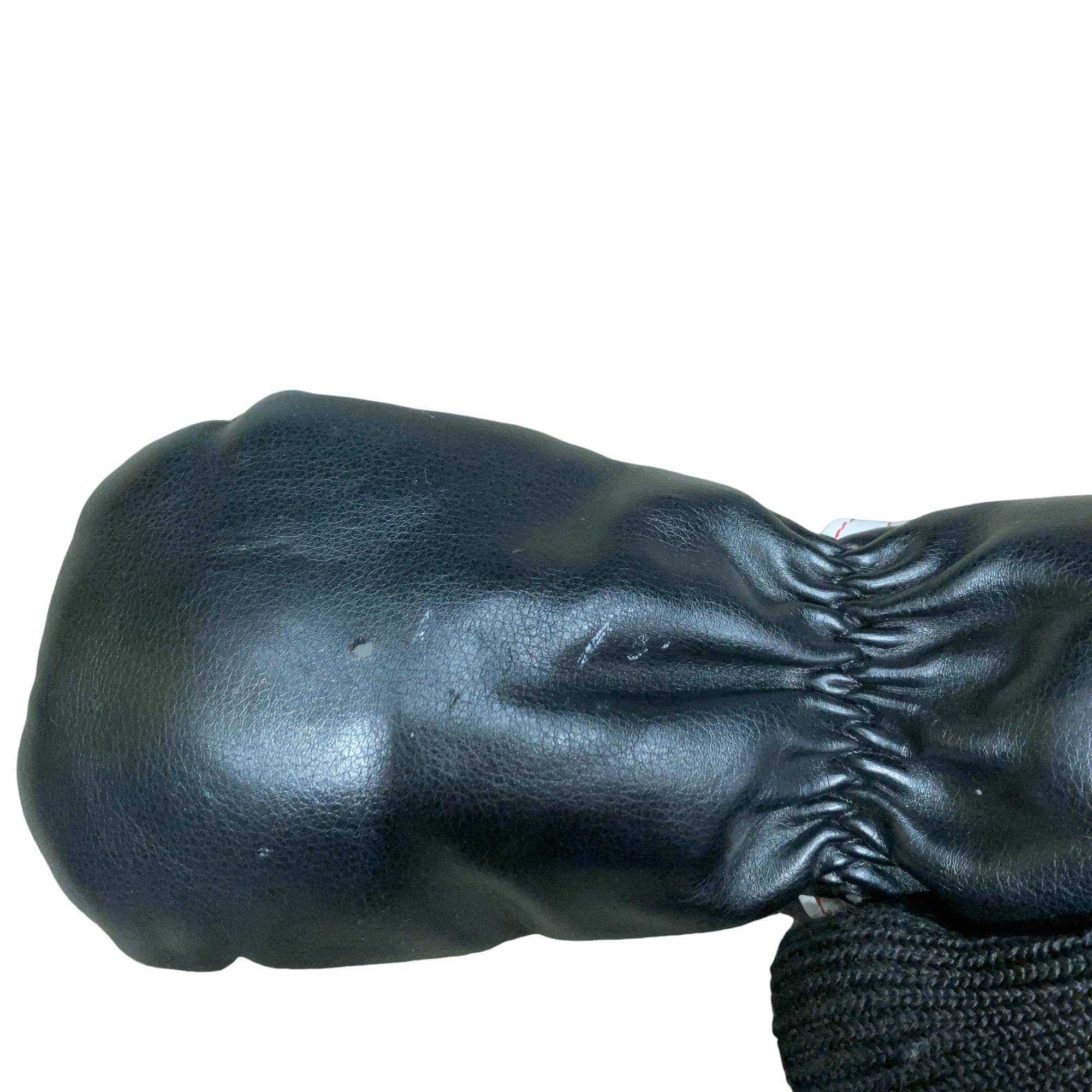 �r�q�h�w�n�m�@�y�@�g�U�T�@�t�S