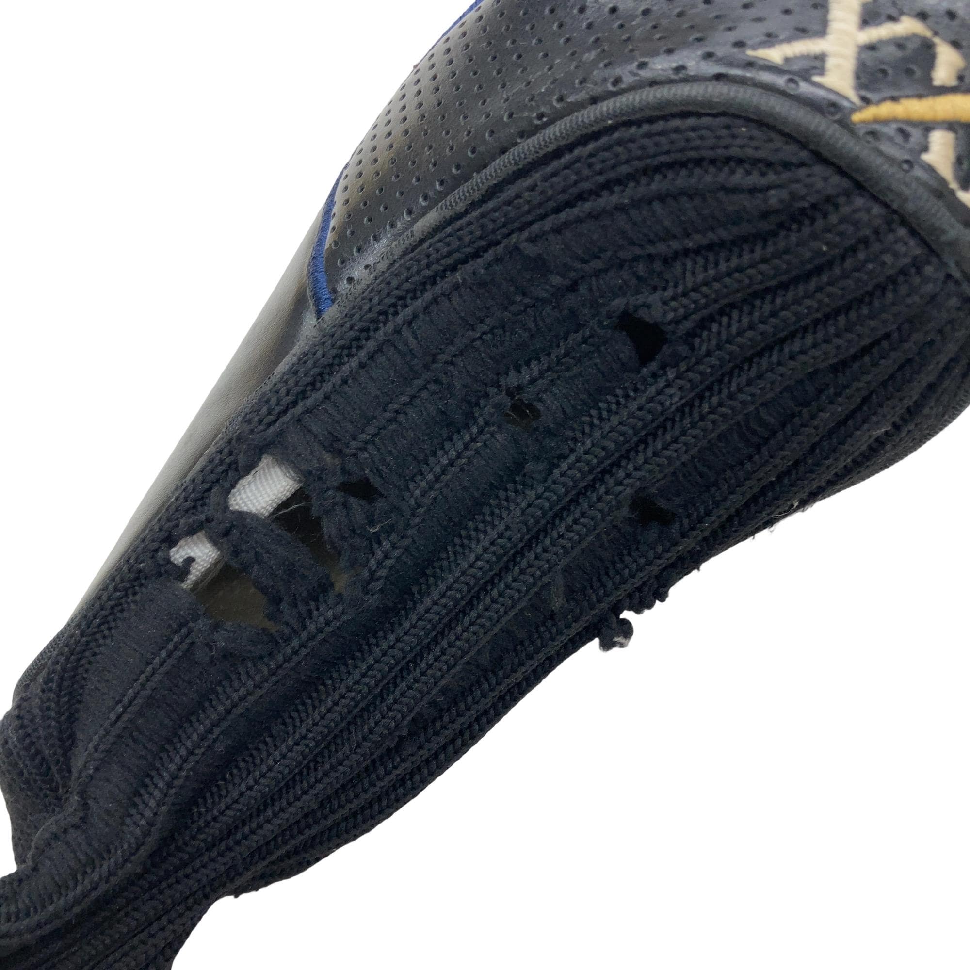 �w�w�h�n�i�Q�O�P�U�j�@�t�U