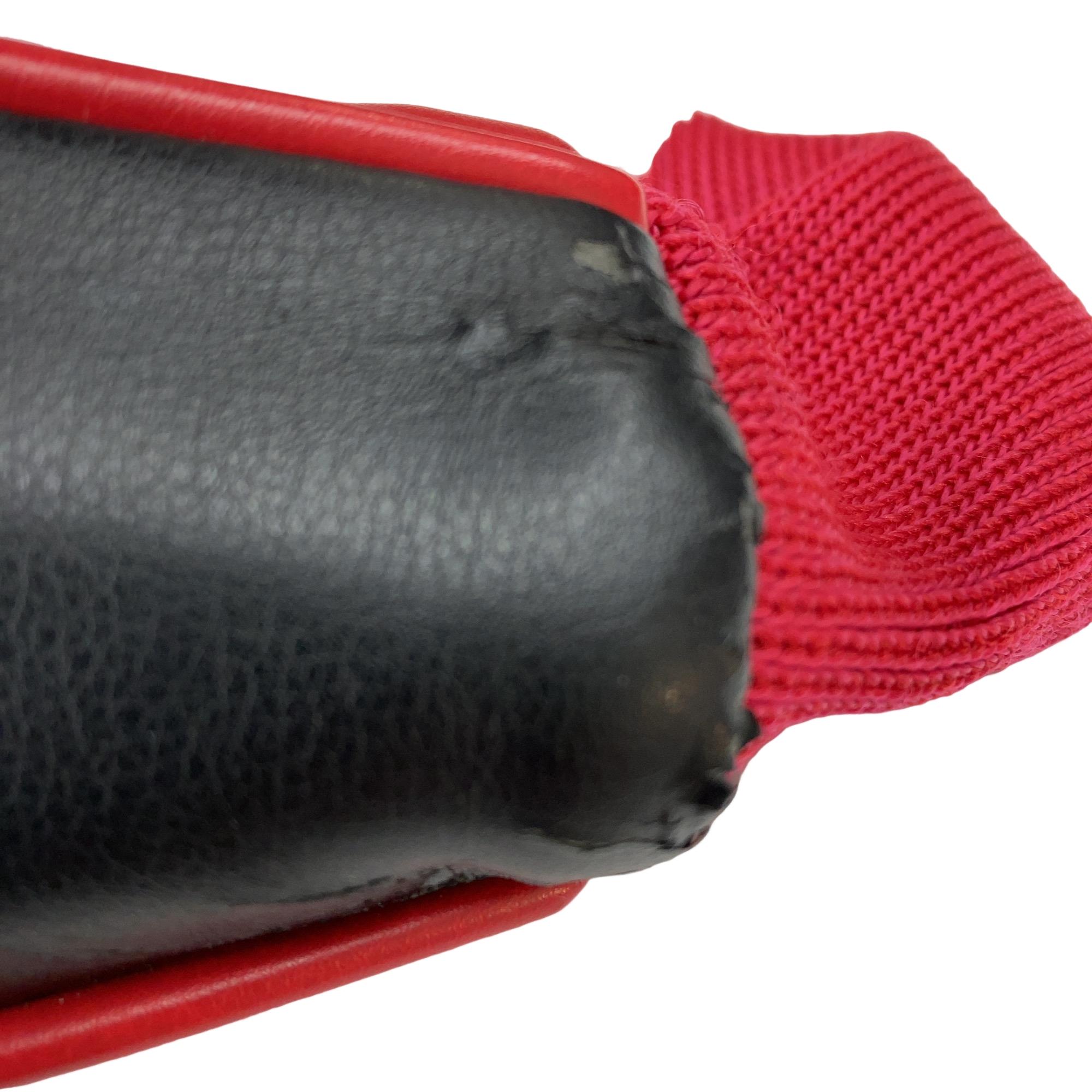 �r�q�h�w�n�m�@�y�@�g�W�T�@�t�S