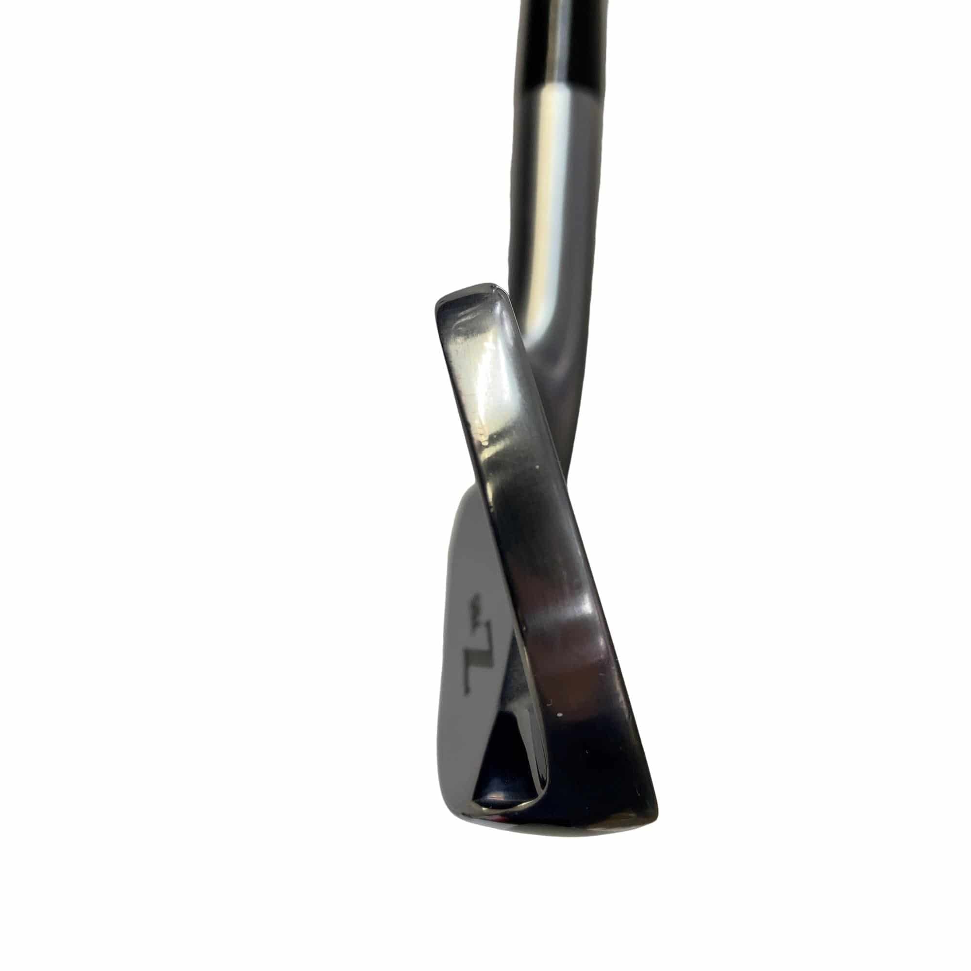 �r�q�h�w�n�m�@�y�V�U�T�@���S