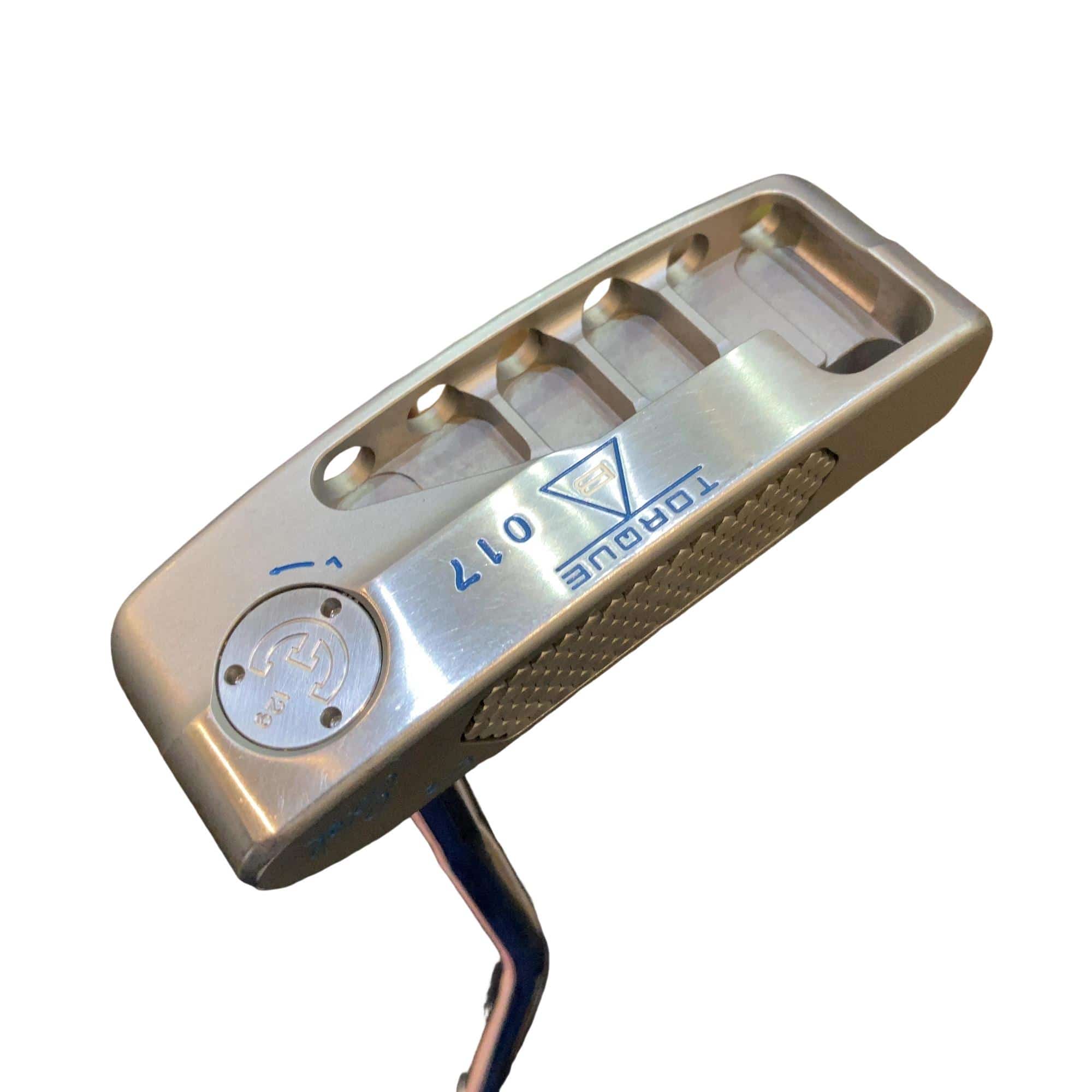 �s�n�q�p�t�d�@�a�`�k�`�m�b�d�c�@�d�|�Q�i�V���o�[�j�@�R�S�C���`