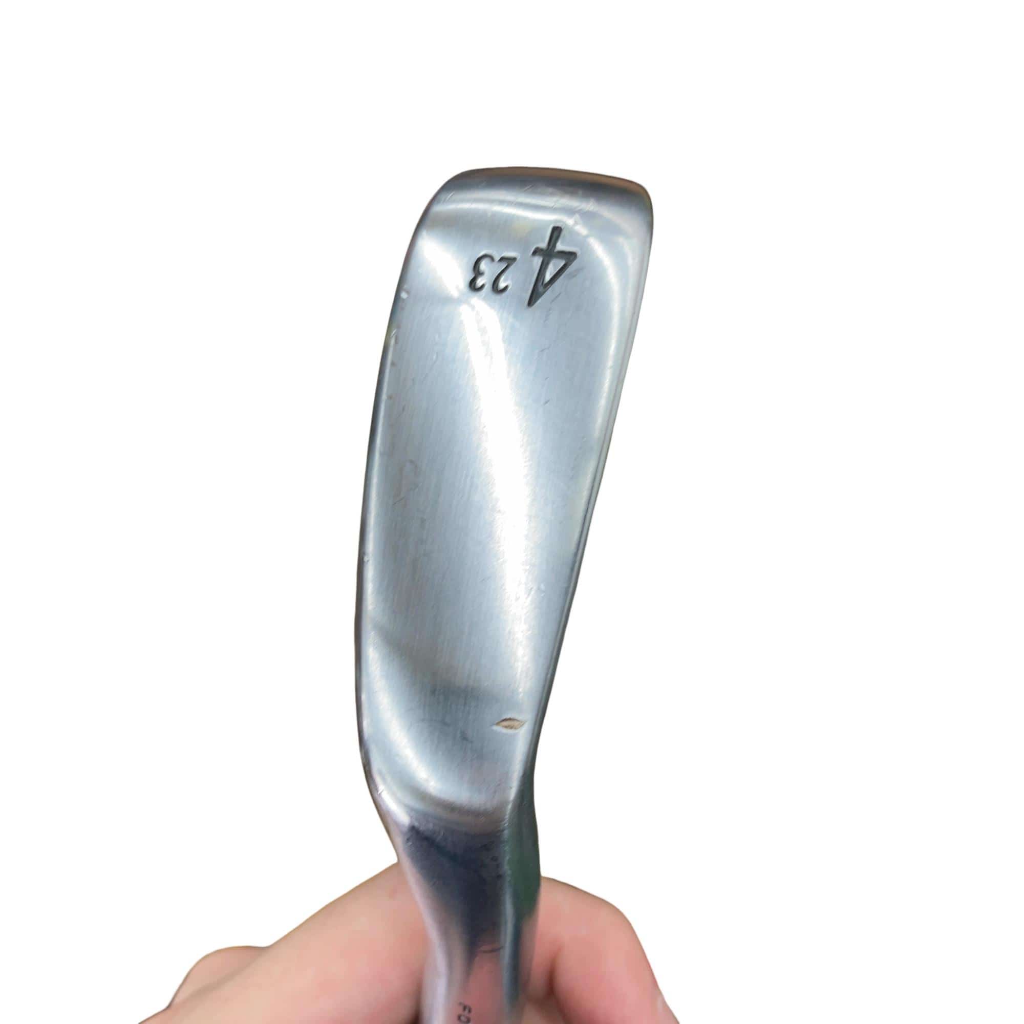 �r�q�h�w�n�m�@�y�@�t�W�T�@�t�S