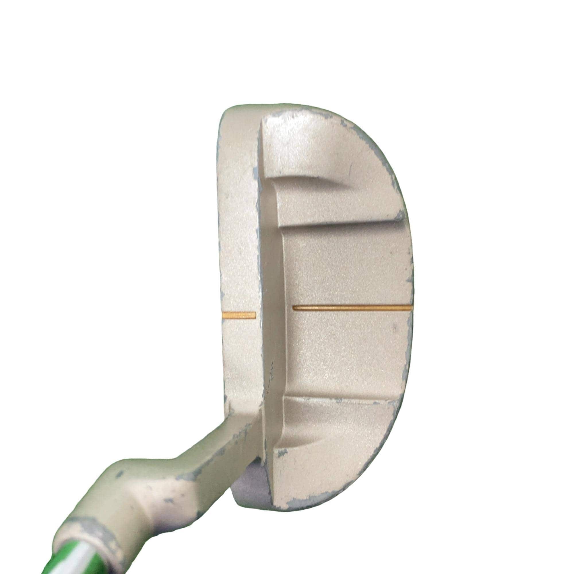 ���������i�Q�O�O�U�j�@�o�s�@���f�B�[�X